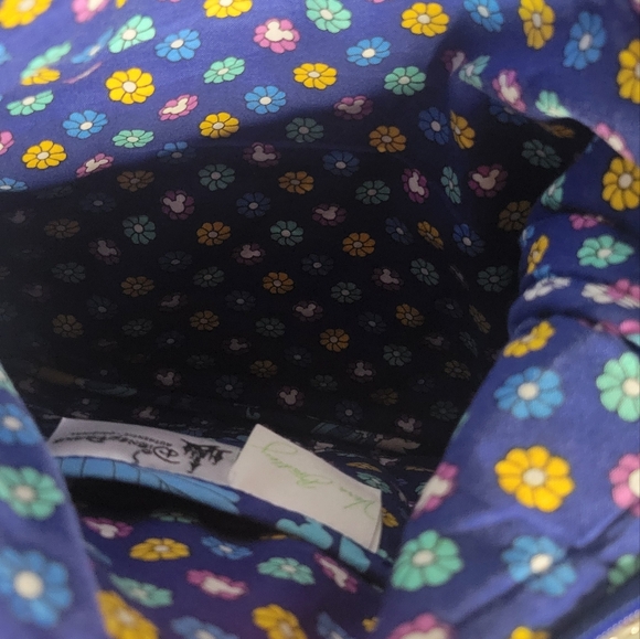 Vera Bradley and Disney Mickey and Minnie bag - Picture 4 of 5